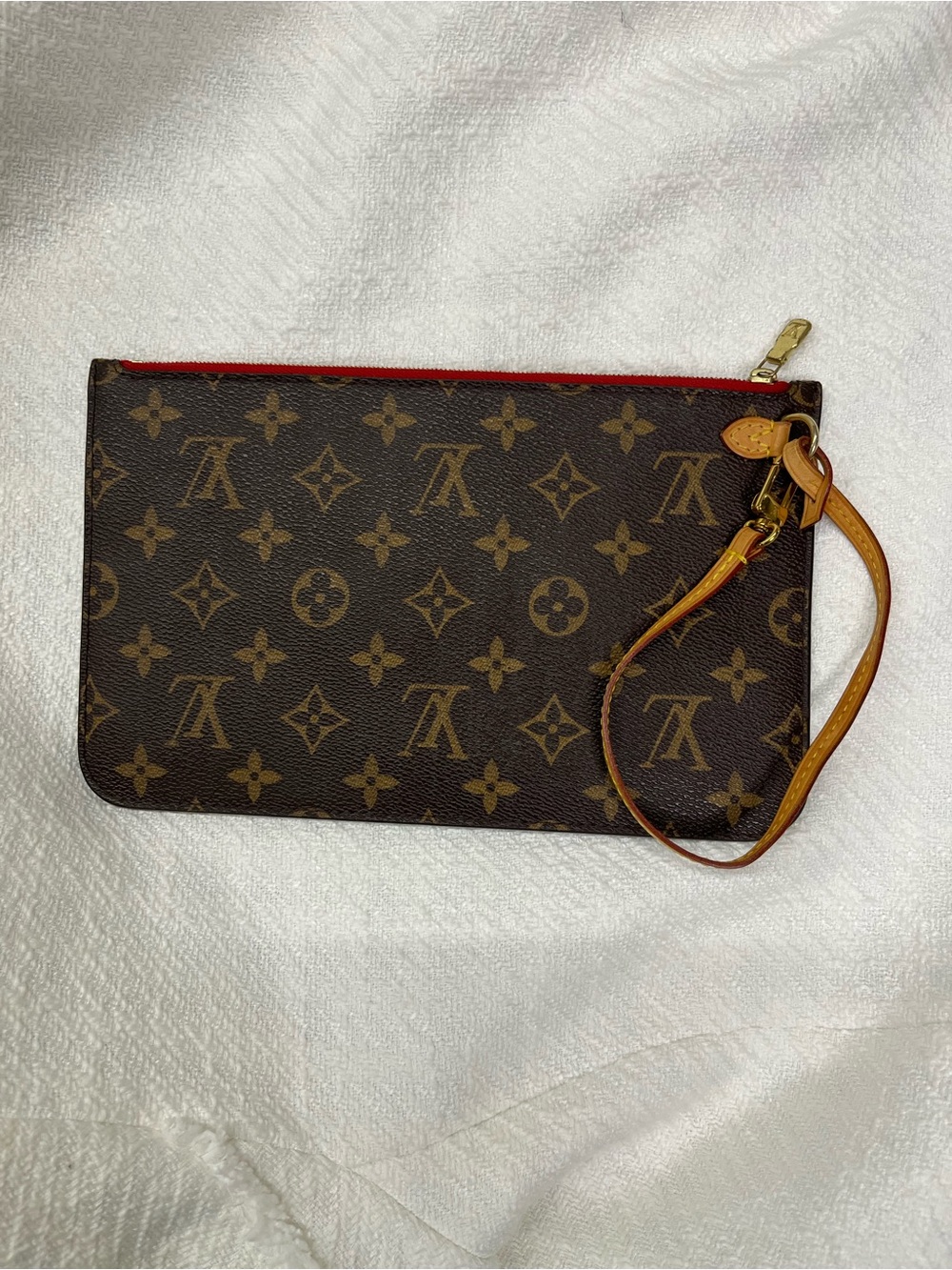 Louis Vuitton Neverfull Pochette Monogram Wristlet Pouch Cerise Interior Red - Picture 1 of 13